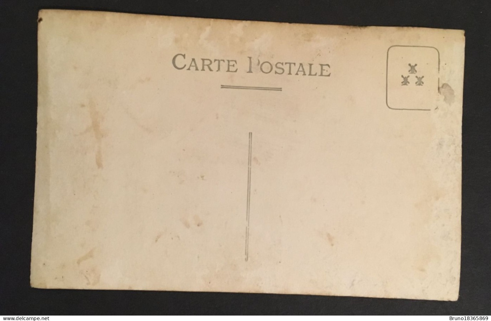 CARTE POSTALE ANCIENNE - Conscrits, Fanfare ? Drapeau - Histoire