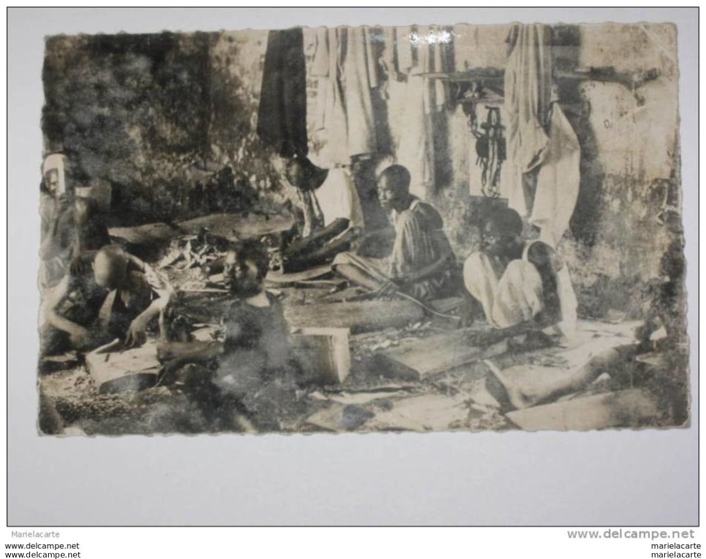 REF18   Afrique Sénégal   Atelier De Maroquinier ( Regardez Bien état Moyen Usée 1953 - Senegal