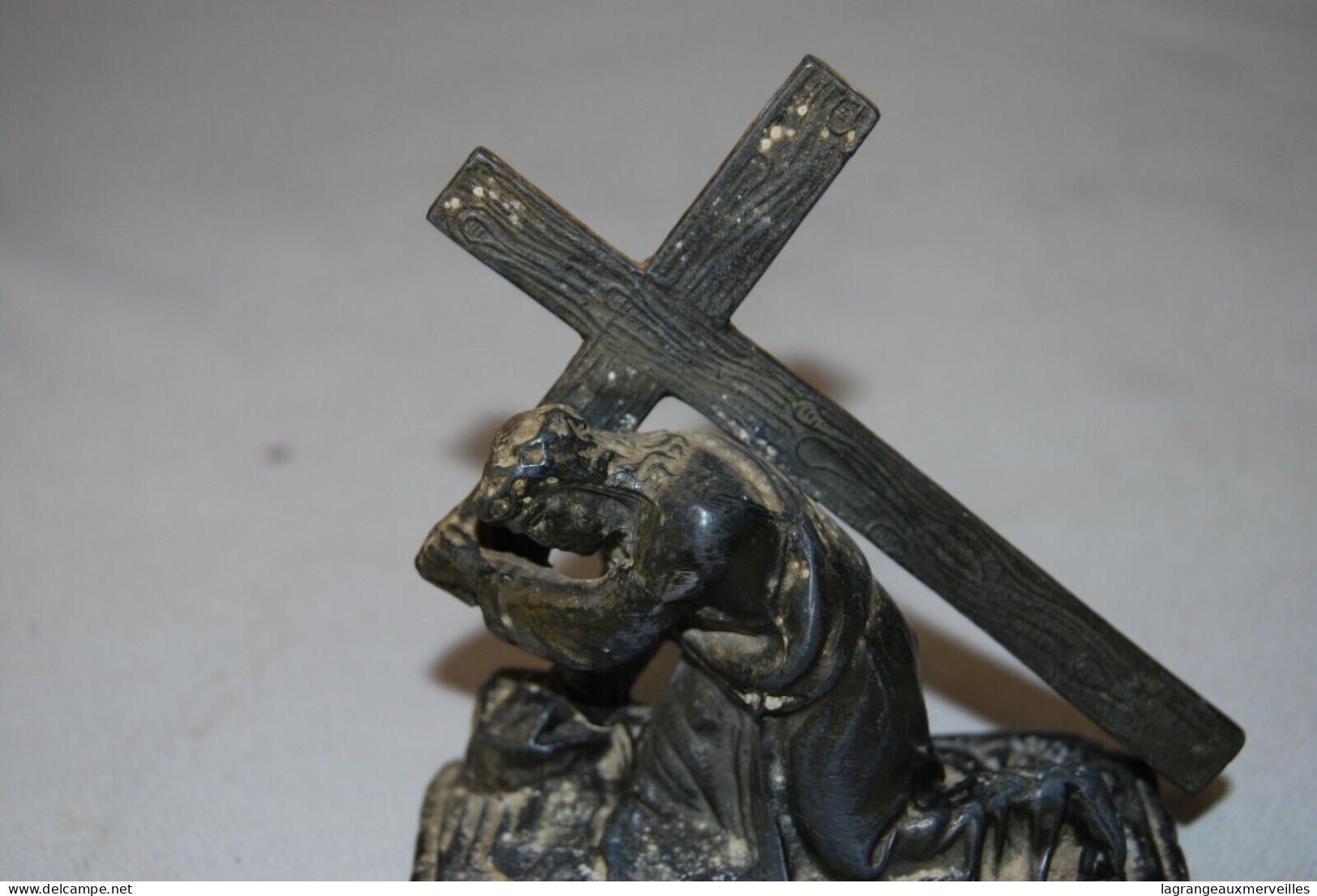 C210 Christ en métal - Le chemin de Croix - objet religieux