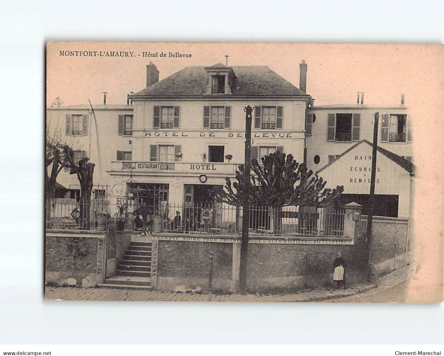 MONTFORT L'AMAURY : Hôtel De Bellevue - Très Bon état - Montfort L'Amaury
