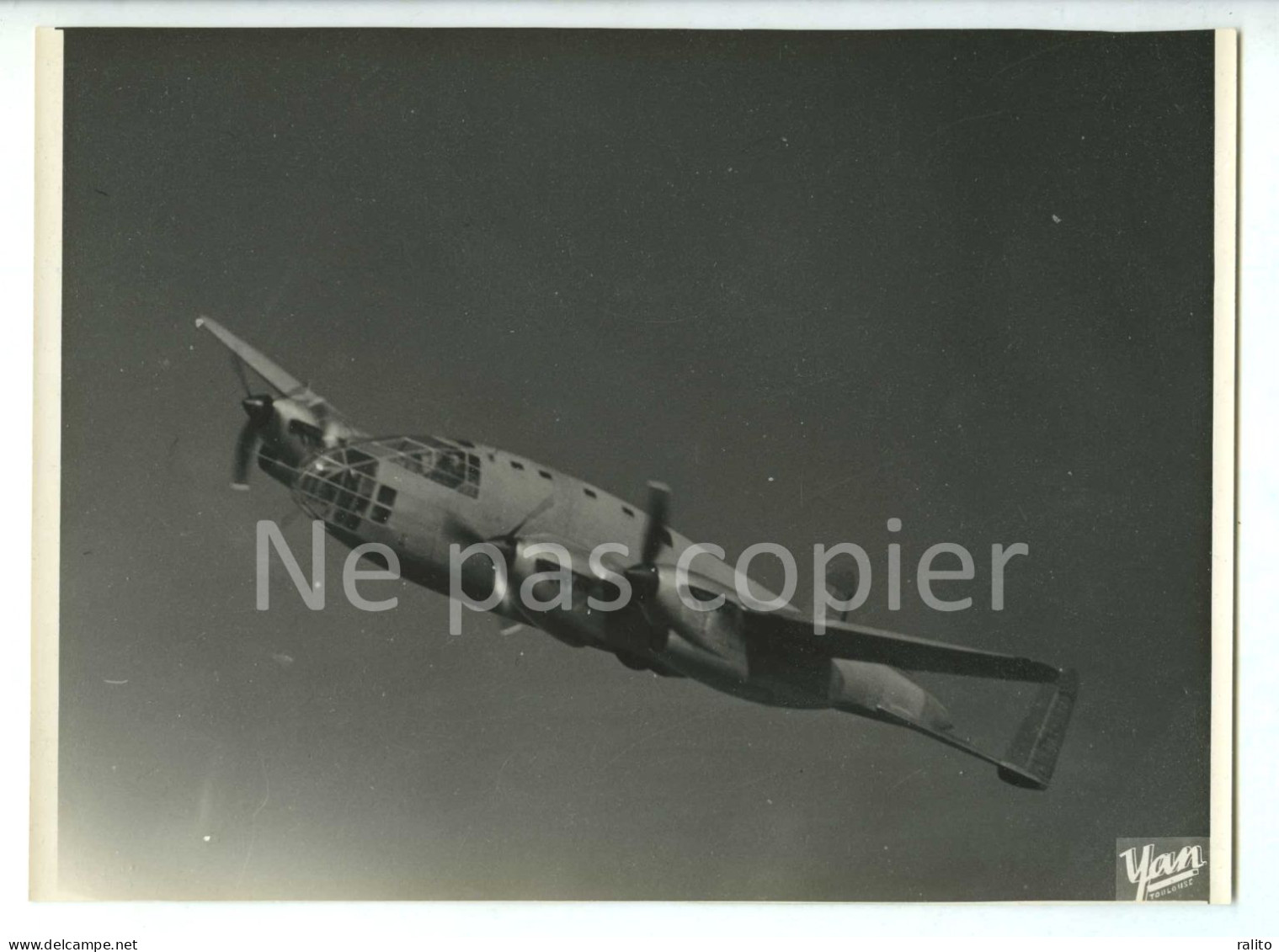 BOMBARDIER AVRO LANCASTER Vers 1944 Photo Par YAN JEAN DIEUZAIDE WWII - Otros & Sin Clasificación