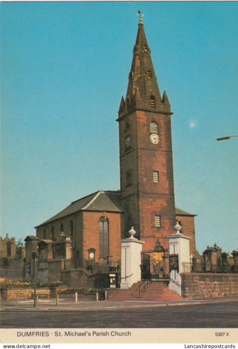 Postcard Dumfries St Michaels's Parish Church My Ref B26409 - Dumfriesshire