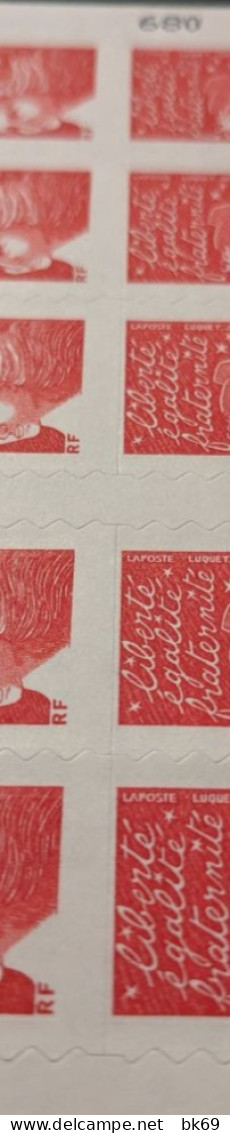 Variété 3419-C6 Découpe Centrale Décalée RGR-2 = Timbres, Plus Grand Et Plus Petit Faciale 14.30 € - Modernes : 1959-...