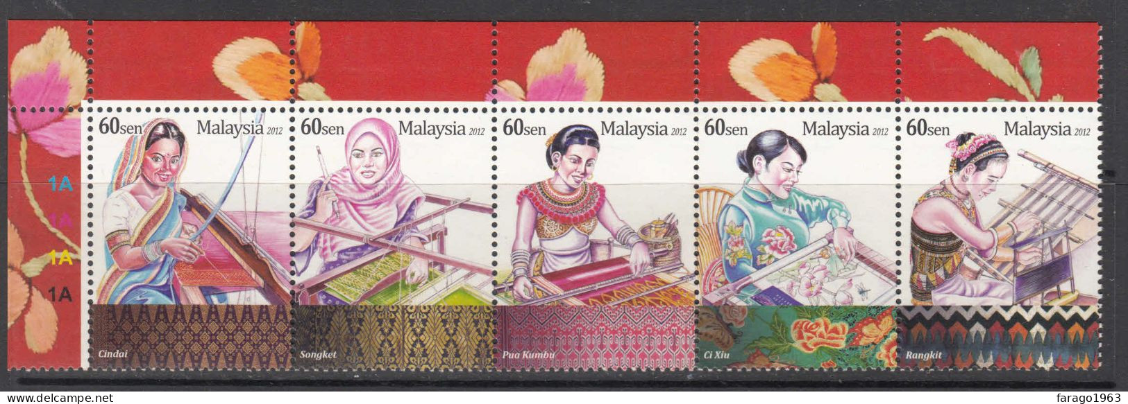 2010 Malaysia Women Making Textiles Complete Strip Of 5 (folded Once) MNH - Malaysia (1964-...)