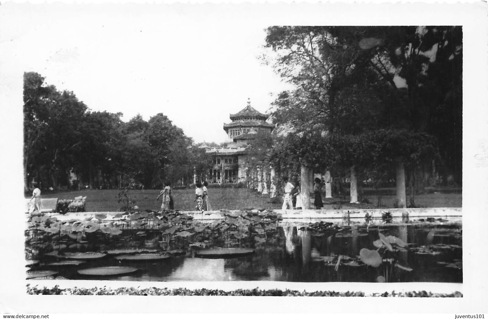 CPSM Saigon-Jardin Botanique Vu Du Musée-RARE       L2793 - Viêt-Nam