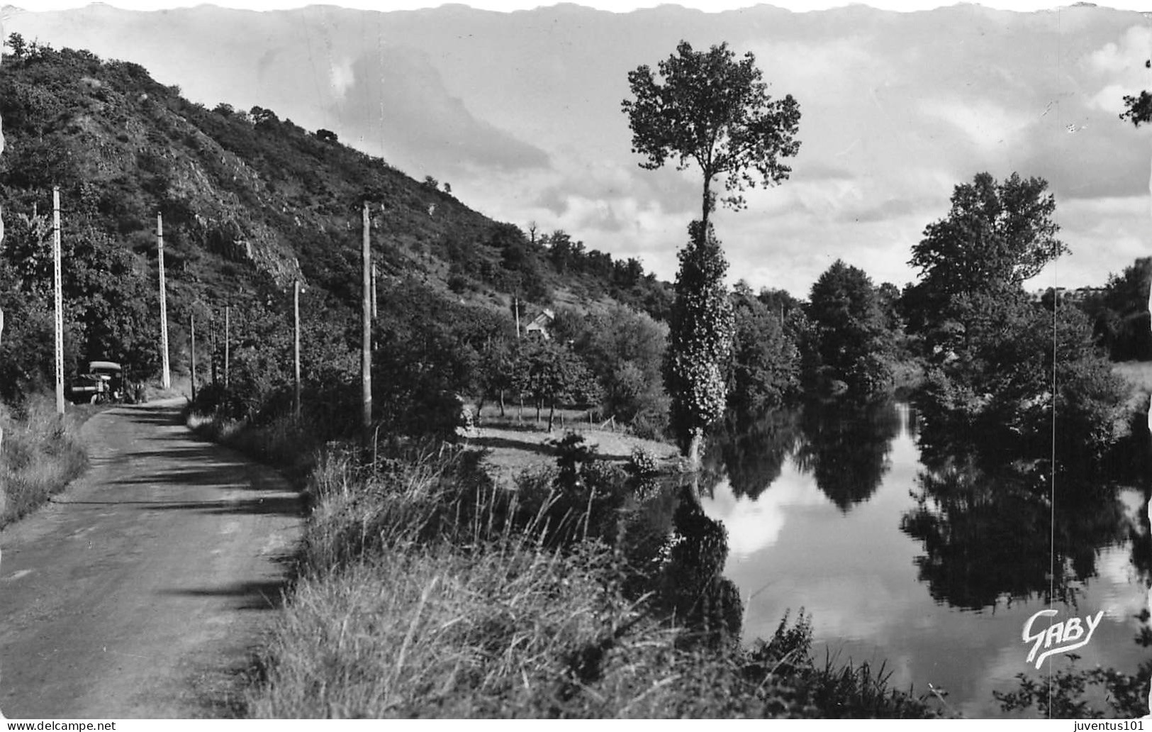 CPSM Pont D'ouilly-L'orne Et La Route De Pont Des Vers-Timbre       L2793 - Pont D'Ouilly