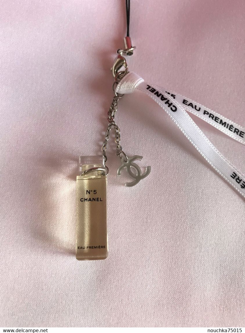 Chanel - N°5 Eau Première , Bijoux De Portable - Toebehoren