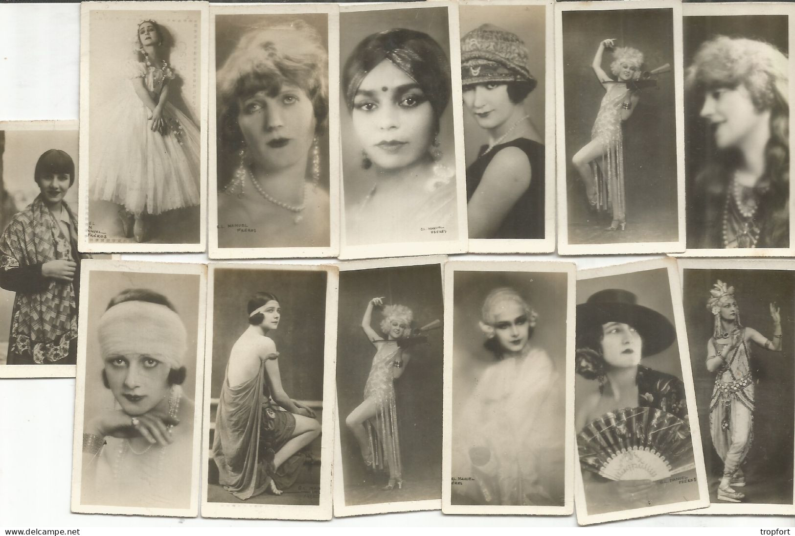 LOT IMAGES CIGARETTES GOLDEN CLUB Femmes Actrices - Collections & Lots