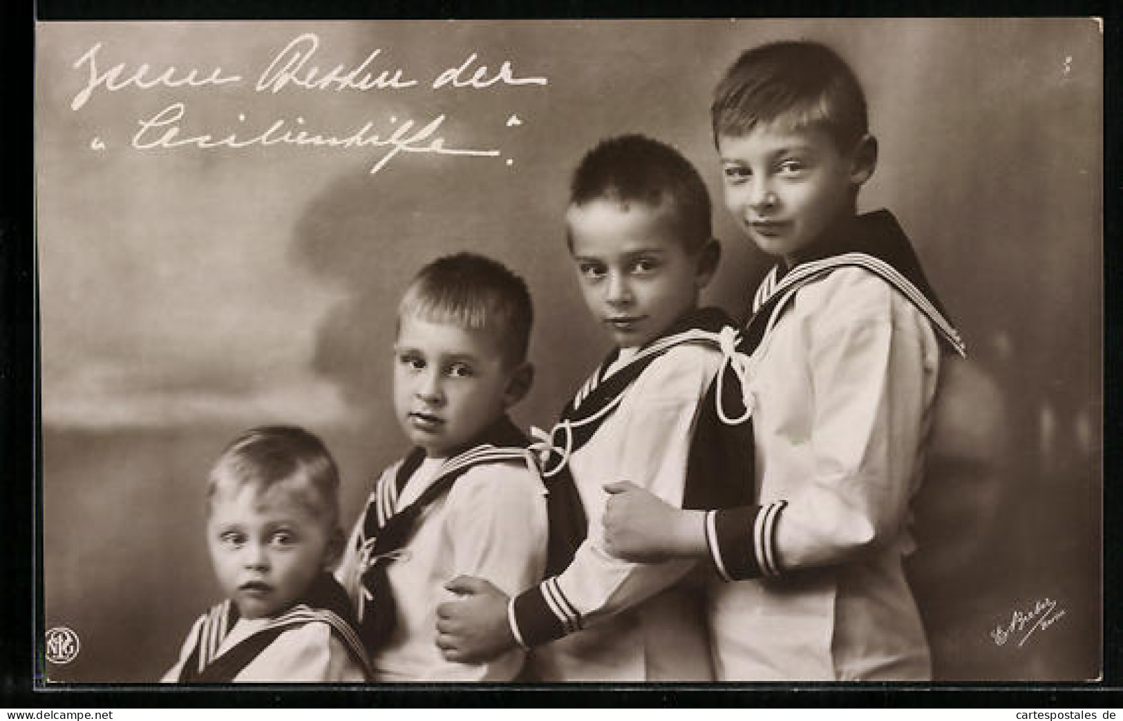 AK Die Söhne Des Kronprinzenpaares Wilhelm Von Preussen  - Royal Families