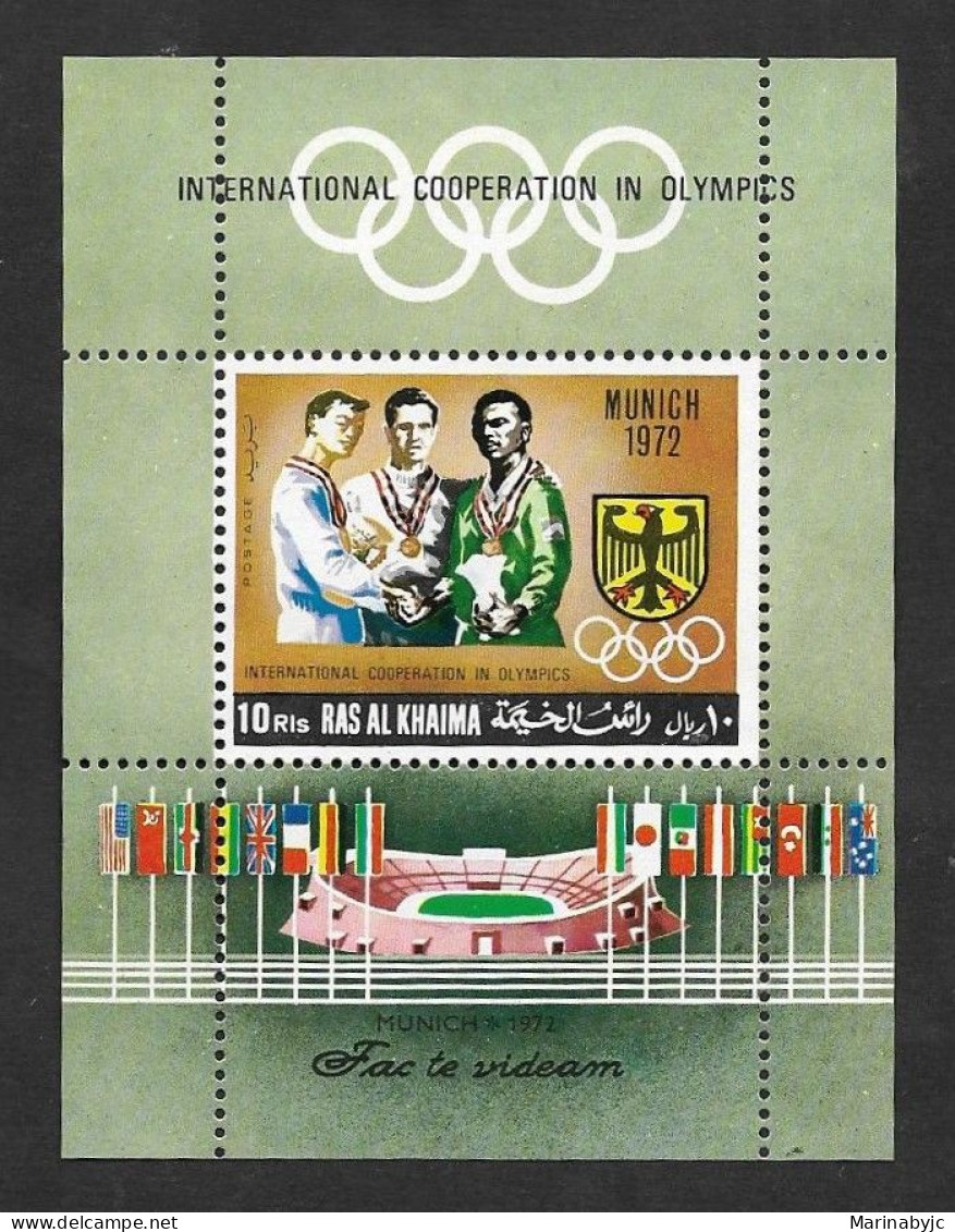 SE)1972 ARAB EMIRATES SPORTS SERIES, INTERNATIONAL COOPERATION IN THE MUNICH '72 OLYMPIC GAMES, MNH SOUVENIR SHEET - Autres & Non Classés