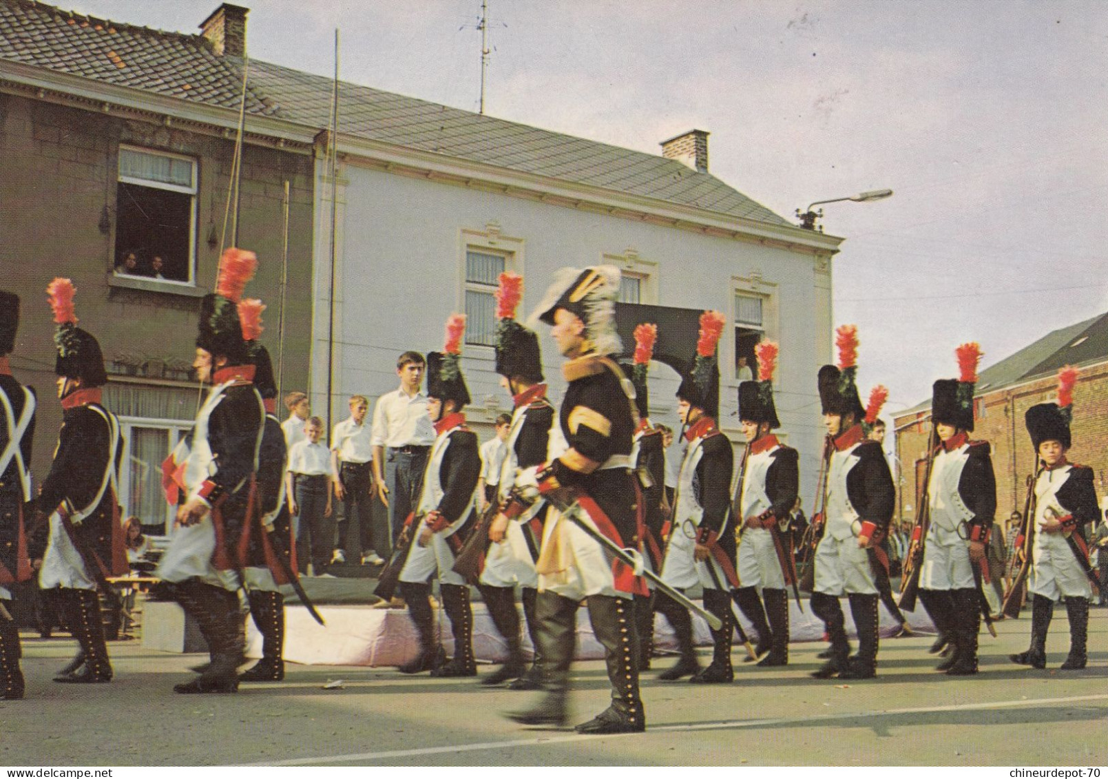 FOLKLORE  COMMEMORATION DE LA DERNIERE VICTOIRE DE NAPOLEON A LIGNY - People