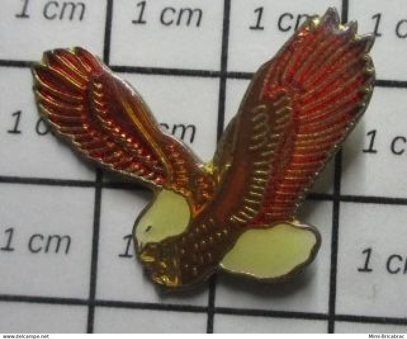 2120 Pin's Pins / Beau Et Rare / ANIMAUX / OISEAU AIGLE ORANGE MARRON ET BLANC - Animali