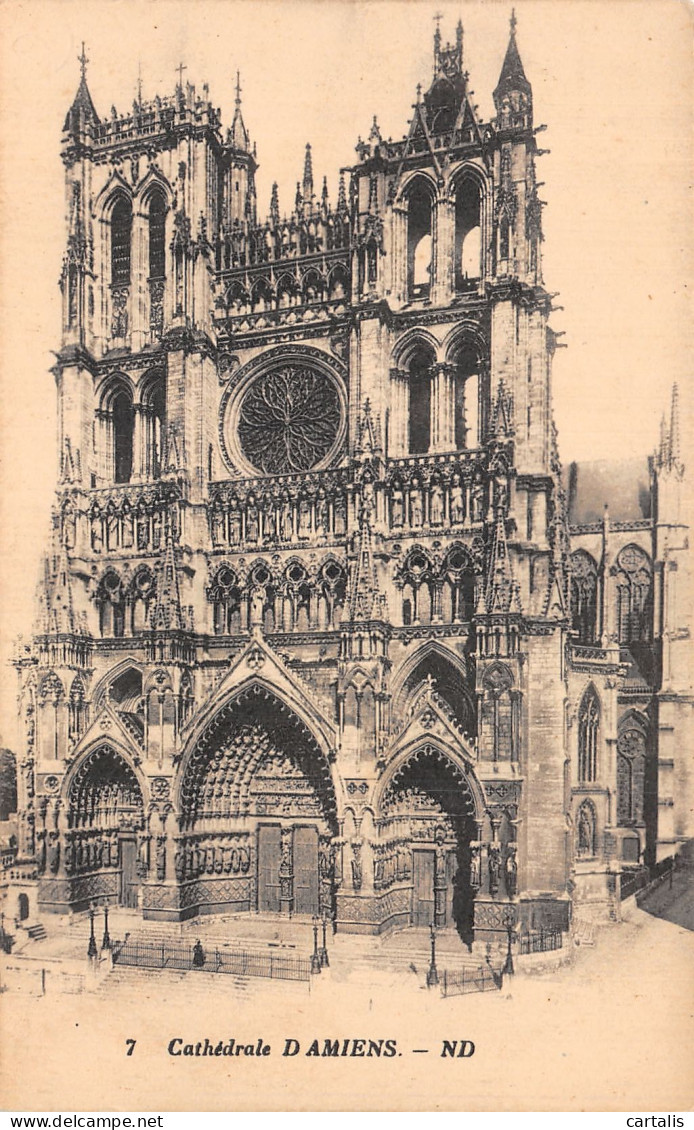 80-AMIENS-N°4487-G/0155 - Amiens