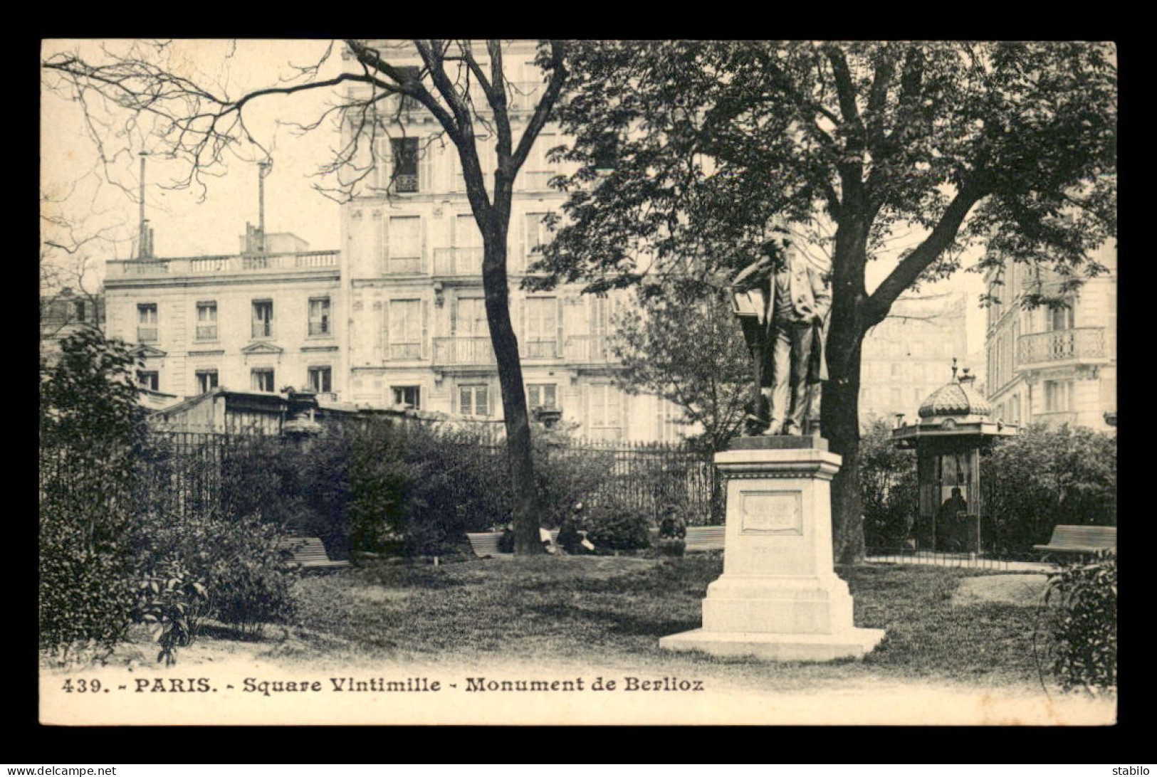 75 - PARIS 9EME - SQUARE VINTIMILLE - MONUMENT DE BERLIOZ - Arrondissement: 09