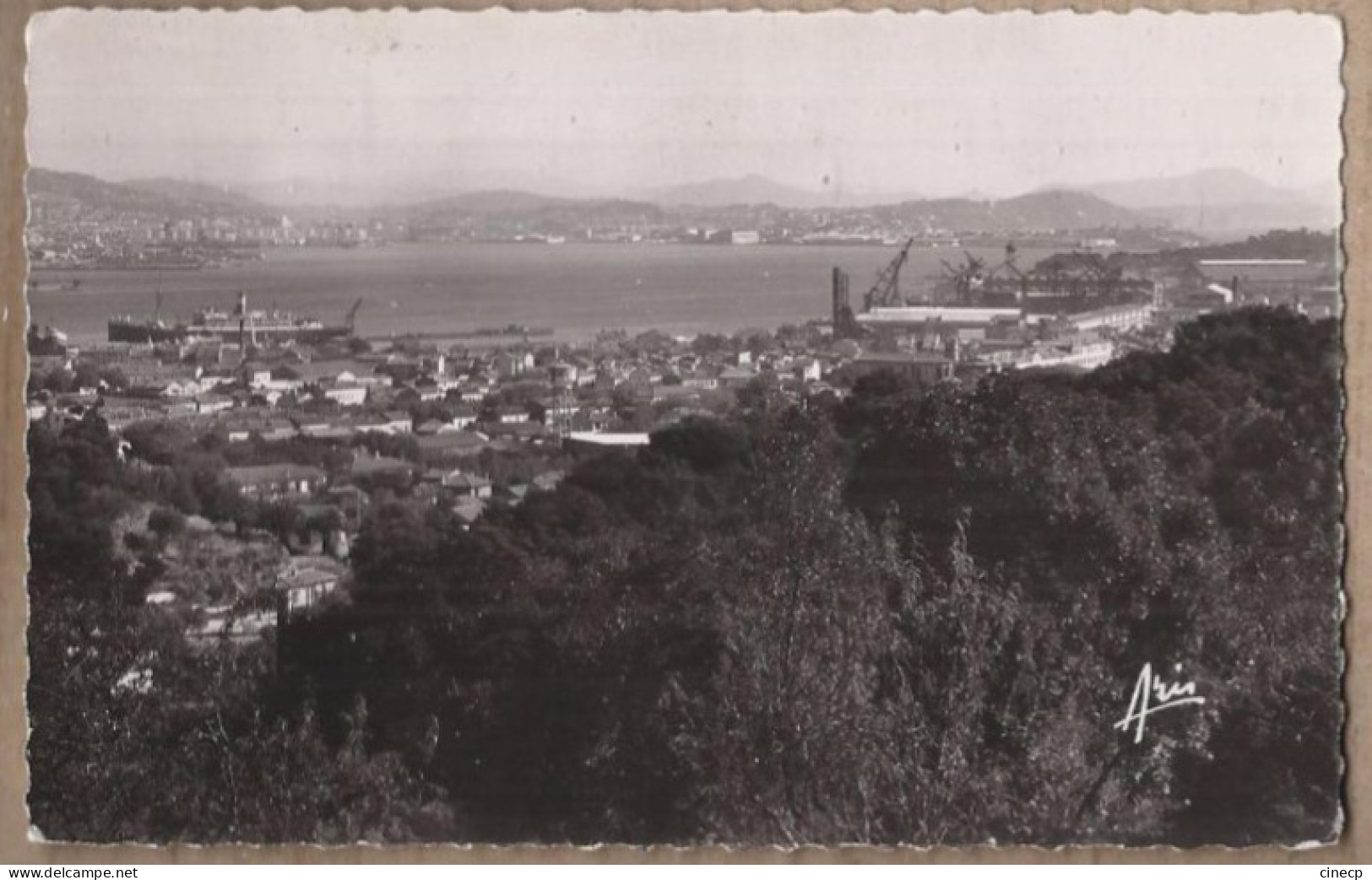 CPSM 83 - LA SEYNE SUR MER - Vue Générale Et Le Mourillon - TB PLAN D'ensemble + Vue Du Port Et Bâteaux 1958 - La Seyne-sur-Mer