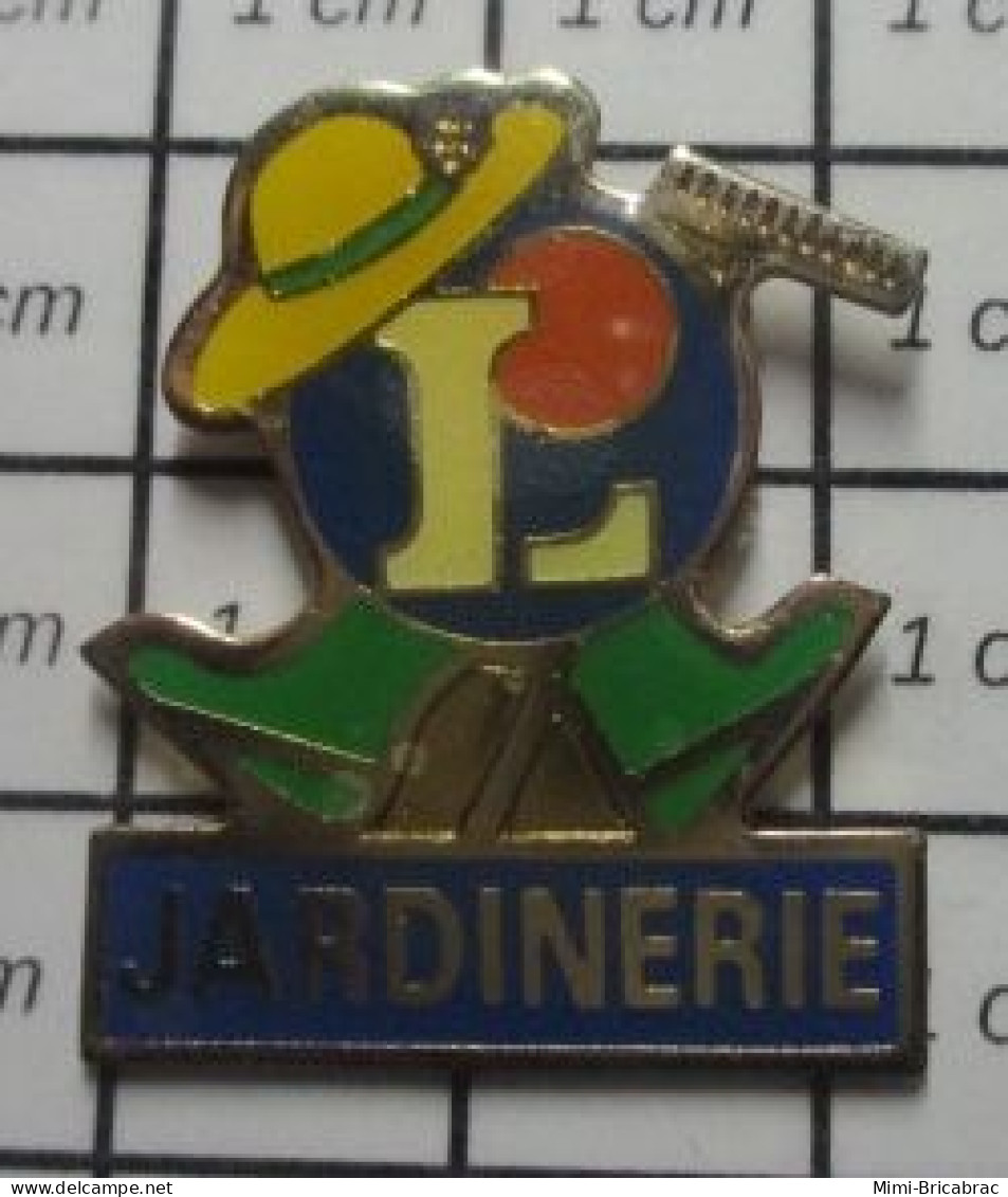 2120  Pin's Pins / Beau Et Rare /  MARQUES / JARDINERIE LECLERC - Trademarks
