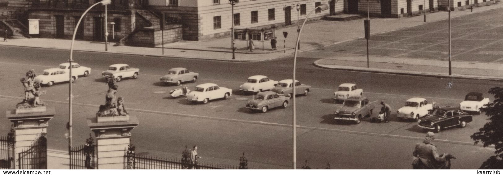 Berlin DDR: RENAULT-DACIA DAUPHINE, GAZ-VOLGA M-21, TRABANT 600, SKODA FELICIA CABRIO, IFA F9, WARTBURG 311/12 - Voitures De Tourisme