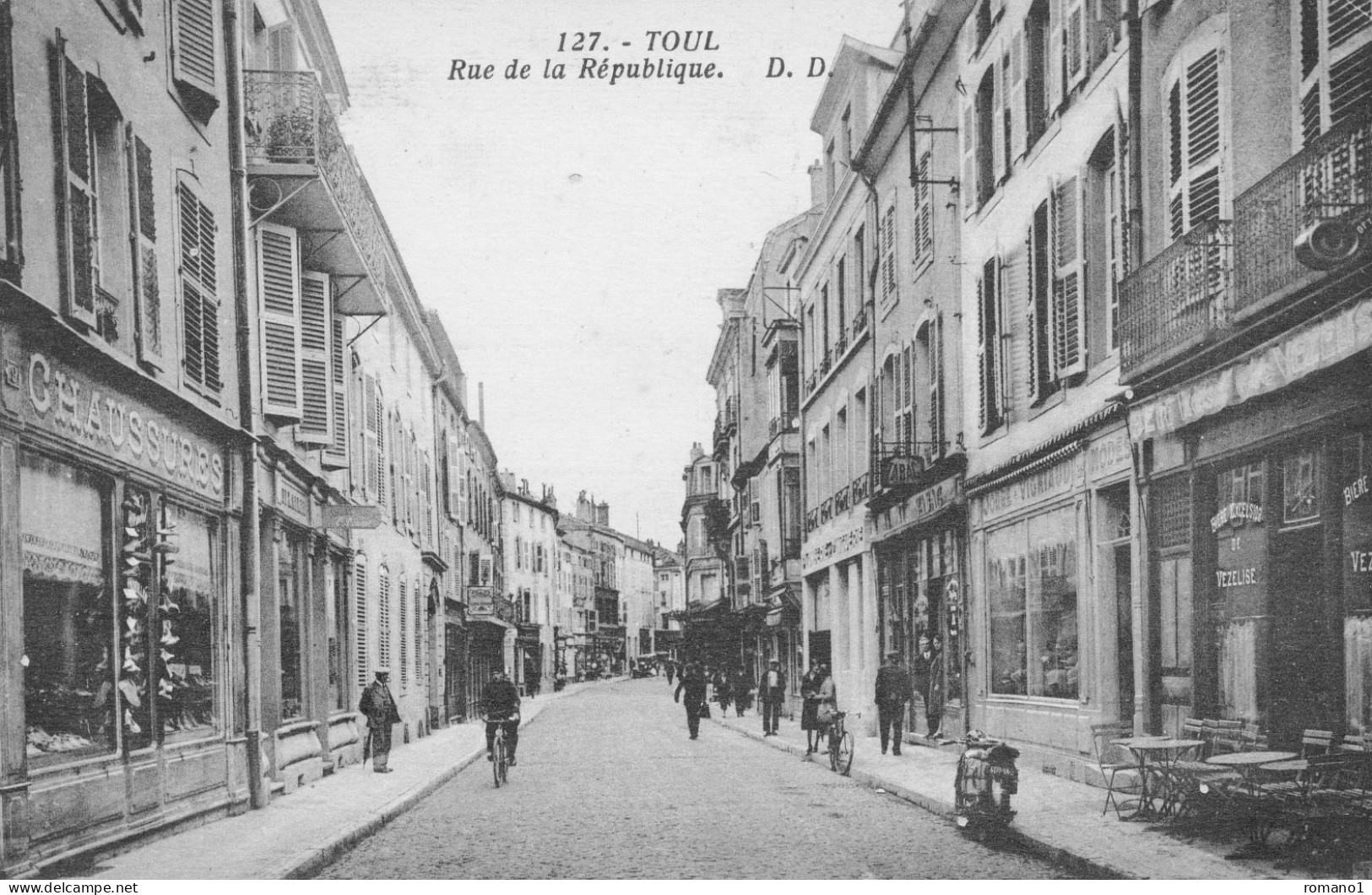 54)   TOUL  -  Rue De La République - Toul