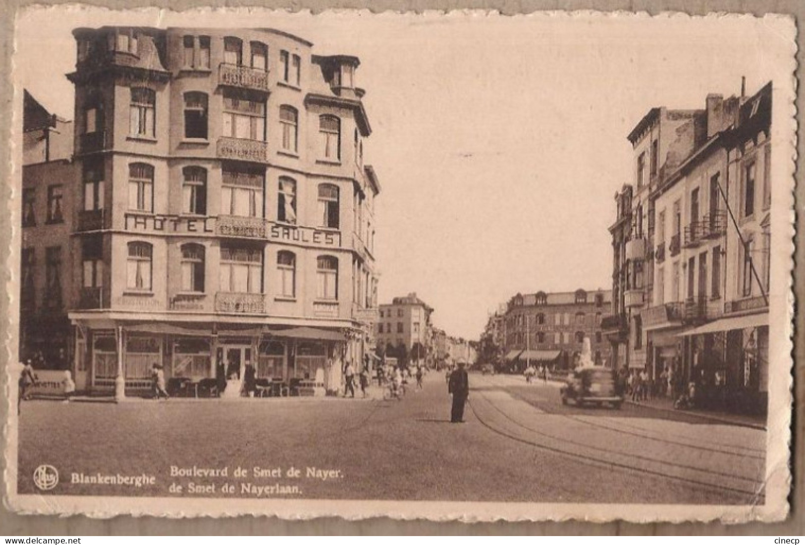 CPA BELGIQUE - BLANKENBERGHE - Boulevard De Smet De Nayer - TB ANIMATIOJ CENTRE Devanture HOTEL SAULES AUTOS - Blankenberge