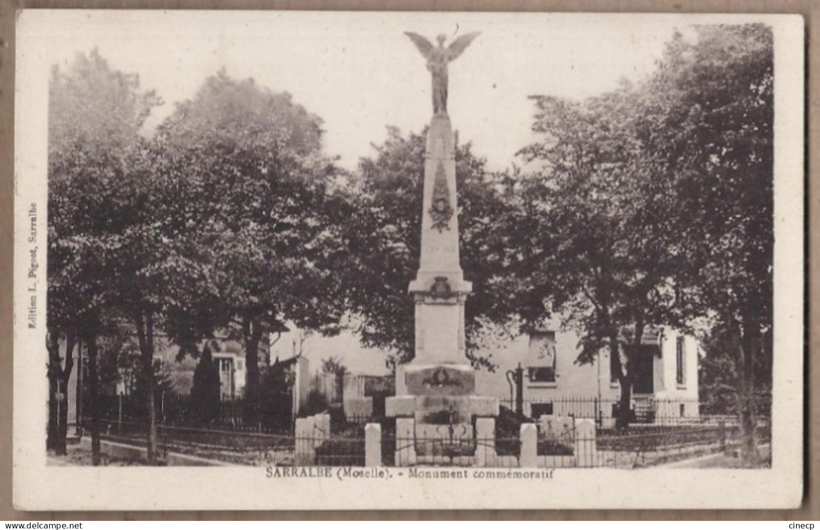 CPA 57 - SARRALBE - Monument Commémoratif - TB PLAN EDIFICE Morts GUERRE 14 18 Place CENTRE VILLAGE - Sarralbe