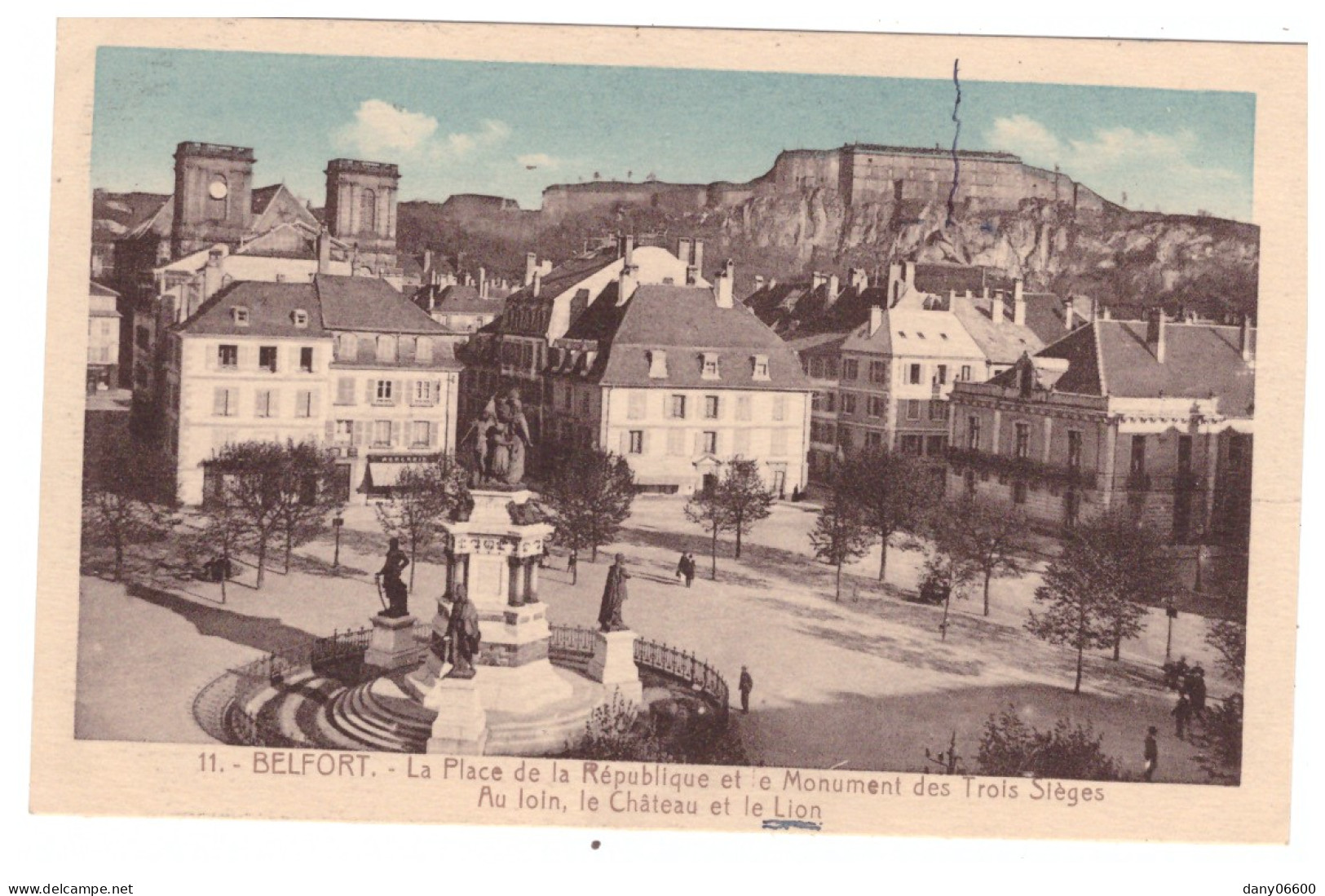 BELFORT - La Place De La République Et Le Monument Des Trois Sièges (carte Animée) - Belfort - Ville