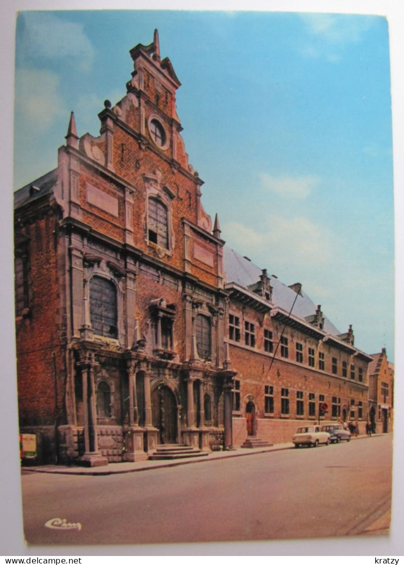 BELGIQUE - HAINAUT - BRAINE-le-COMTE - L'ancienne Eglise Et La Poste - Braine-le-Comte