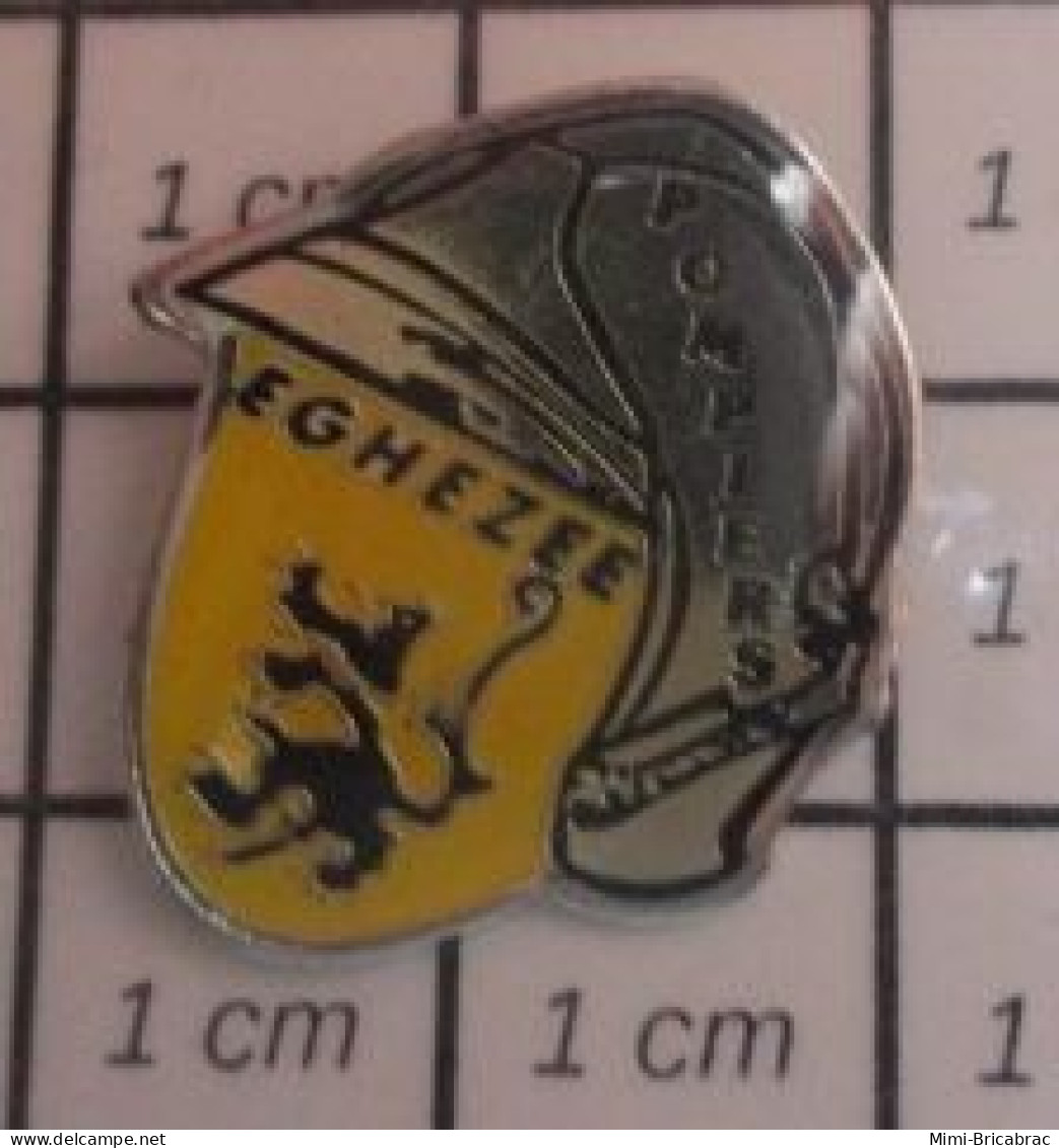 2120 Pin's Pins / Beau Et Rare / POMPIERS /  SAPEURS POMPIERS EGHEZEE CASQUE BLASON ECUSSON ARMOIRIES - Feuerwehr