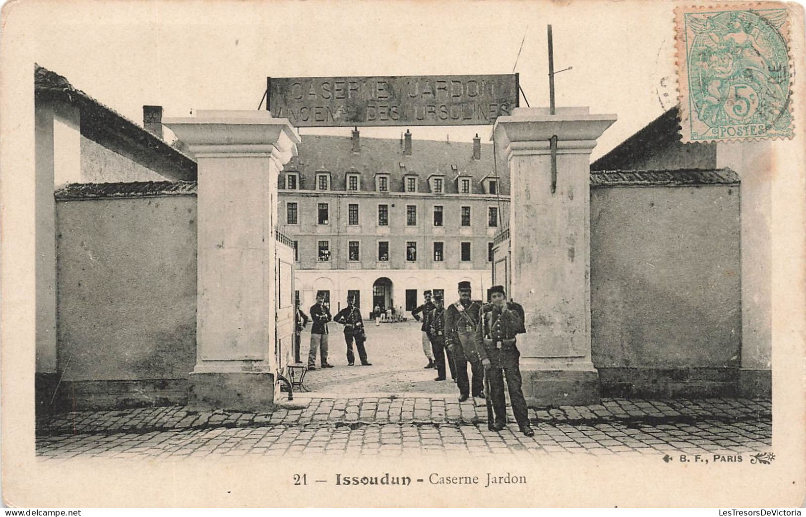 FRANCE - Issoudun - Vue Sur La Caserne Jardon - Animé - Carte Postale Ancienne - Issoudun