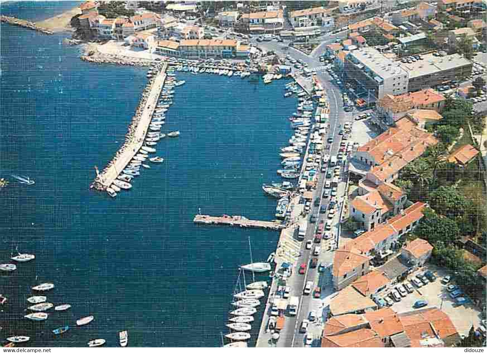 83 - Six Fours Les Plages - Le Brusc - Vue Aérienne Du Port - CPM - Voir Scans Recto-Verso - Six-Fours-les-Plages