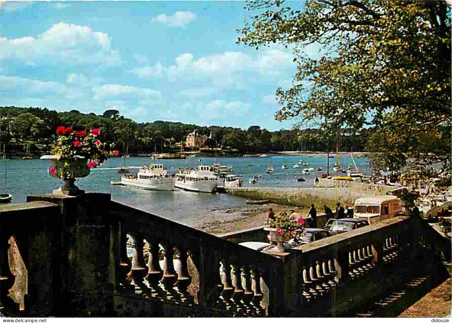 29 - Bénodet - Le Départ Des Vedettes - Bateaux - Automobiles - Voir Scans Recto Verso  - Bénodet