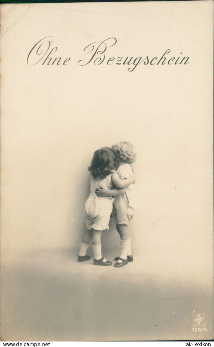 Ansichtskarte  Kinder Künstlerkarte Junge Und Mädchen Fotokunst 1914 - Ritratti