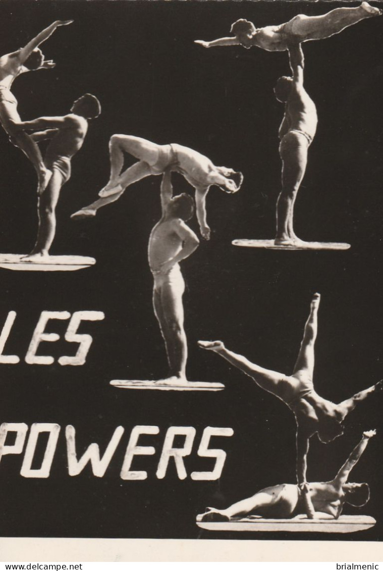 Les POWERS  Acrobates - Circus