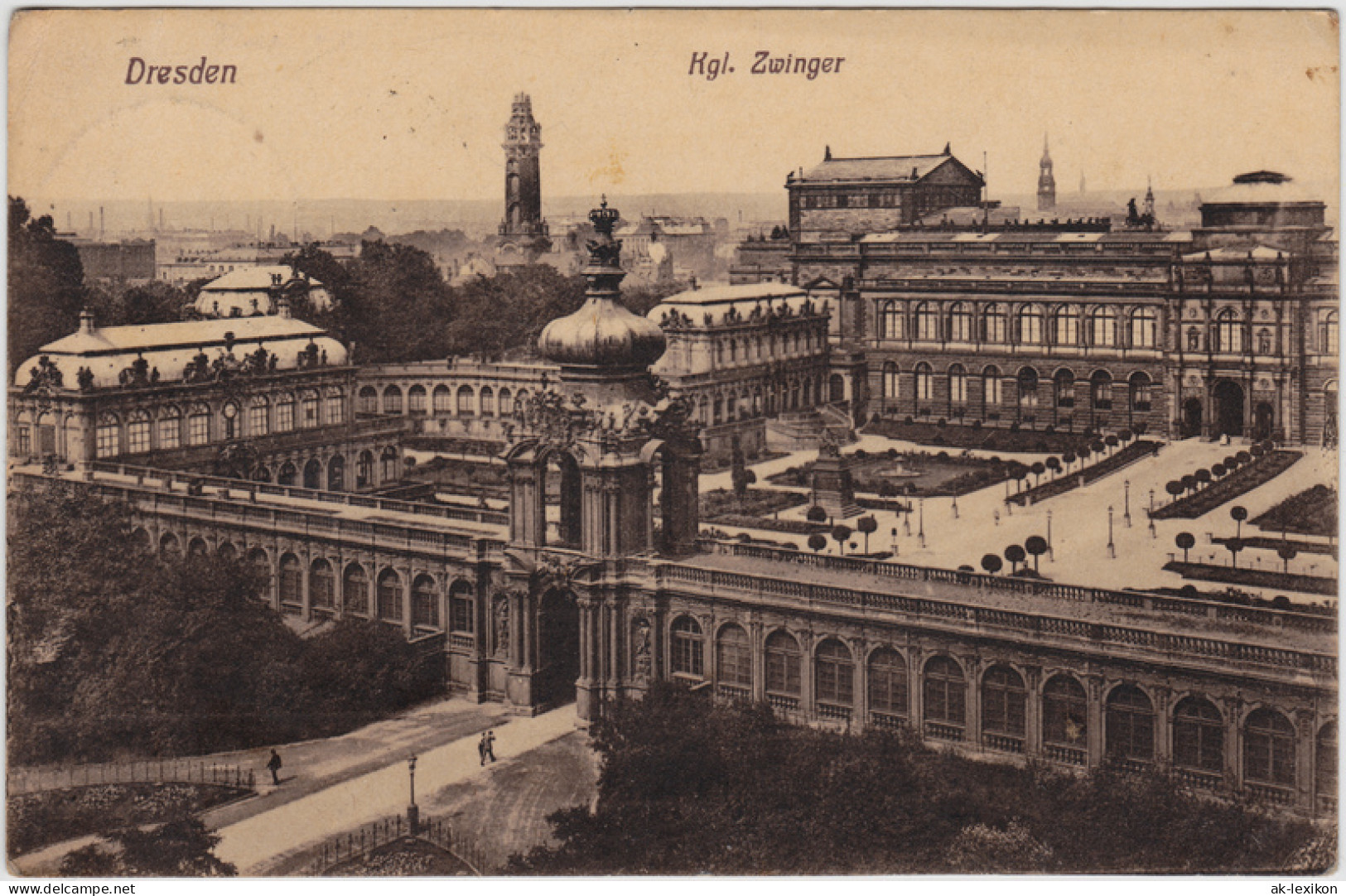 AK  Altstad Dresden Drježdźany Blick über Den Zwinger  - Gen Friedrichstadt 1920 - Dresden