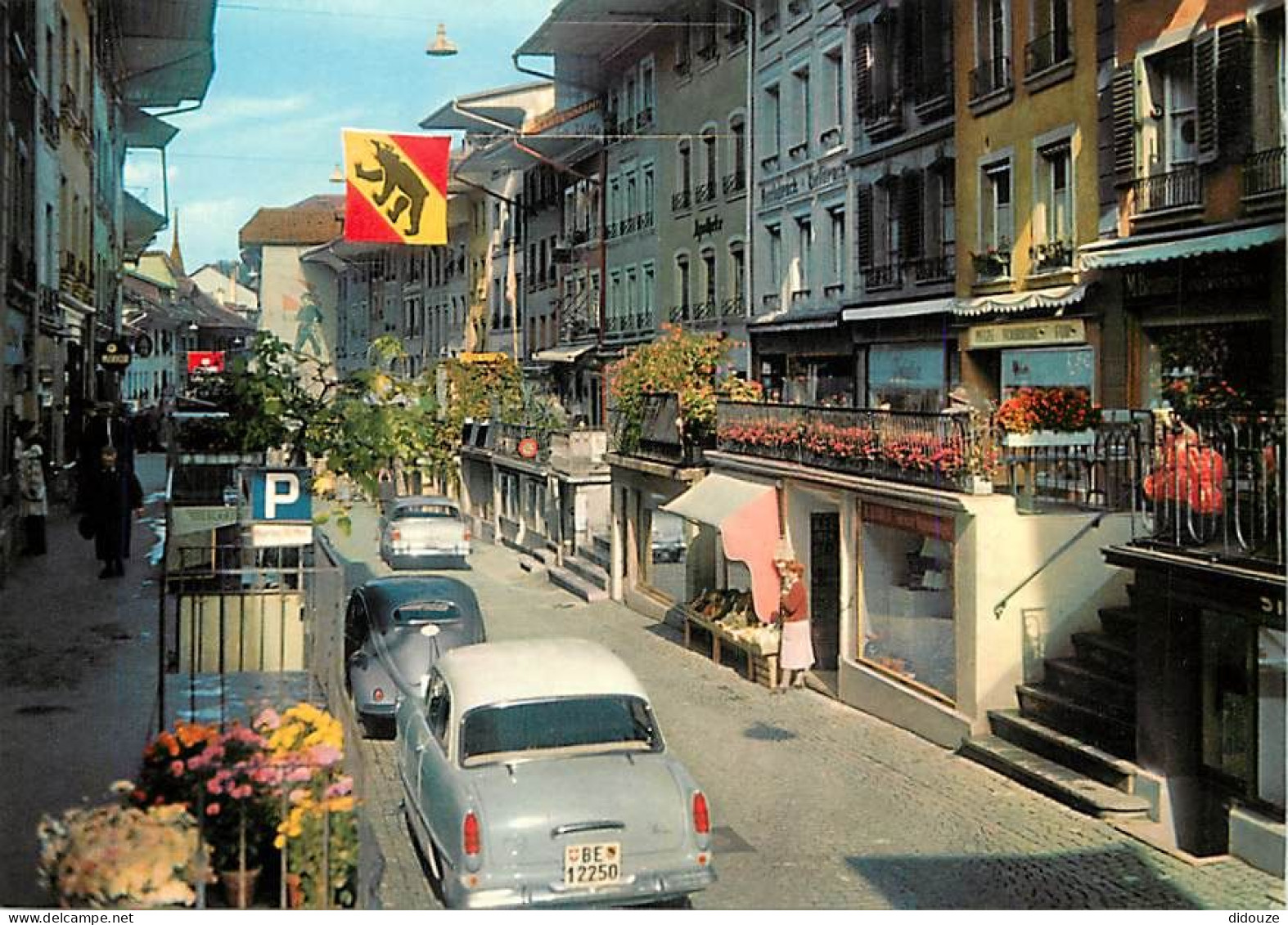 Automobiles - Suisse - Thun - Thoune - Hauptgasse - Rue Centrale - Blasons - CPM - Carte Neuve - Voir Scans Recto-Verso - Turismo