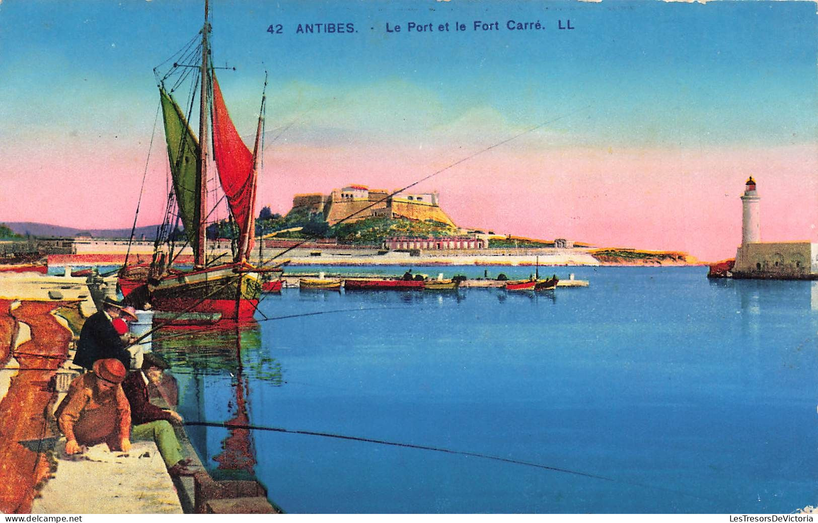 FRANCE - Antibes - Le Port Et Le Fort Carré - L L - La Mer - Bateaux - Une Tour - Carte Postale Ancienne - Autres & Non Classés