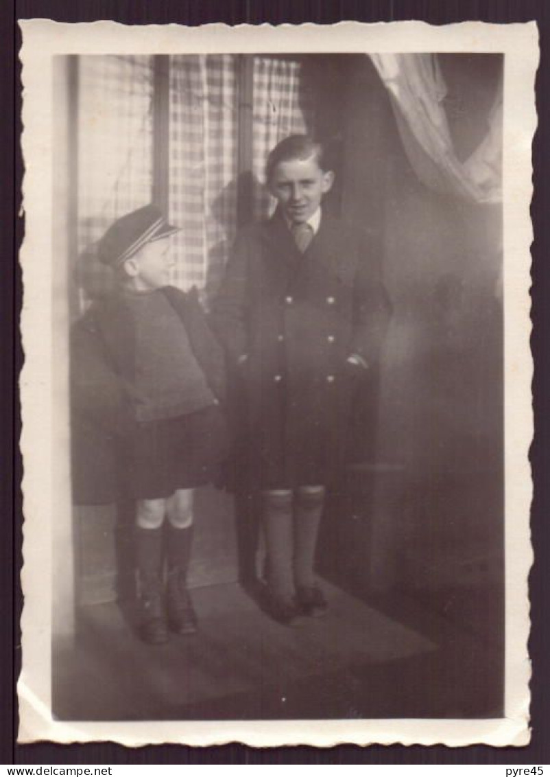 PHOTO DE DEUX ENFANTS 6 X 8.5 CM - Personnes Anonymes