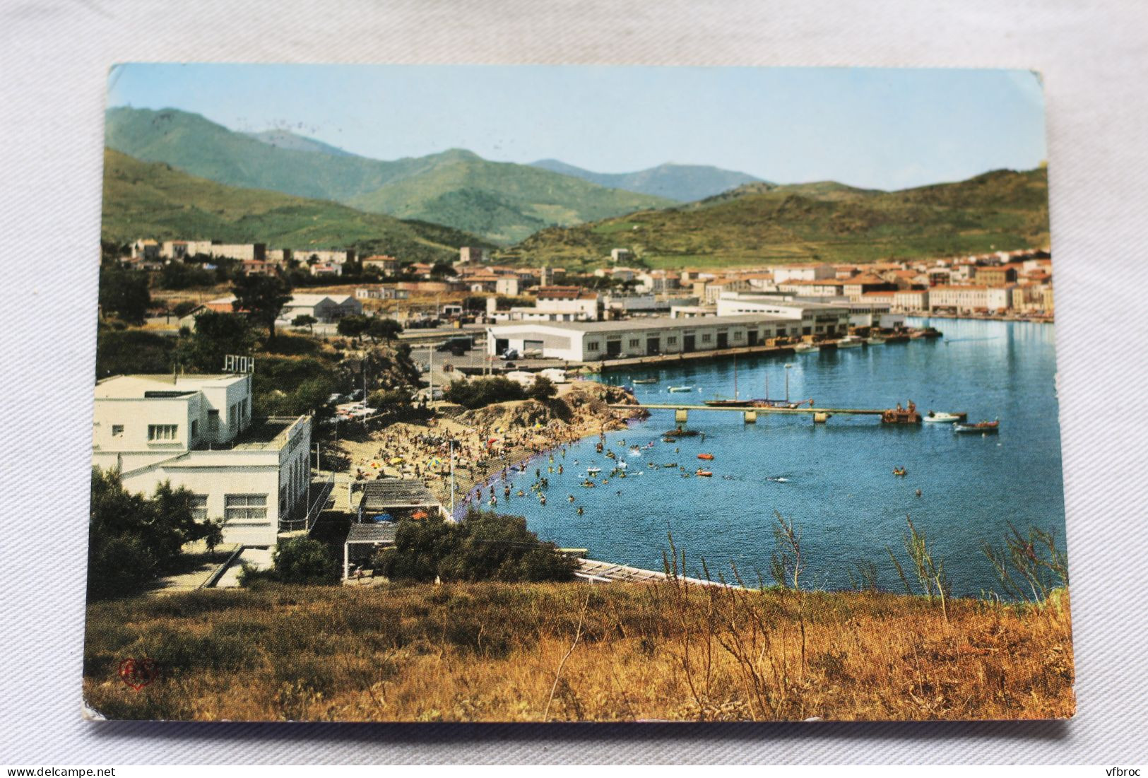 M939, Cpm 1971, Port Vendres, Vue Panoramique Sur La Ville, Le Port Et La Plage, Pyrénées Orientales 66 - Port Vendres