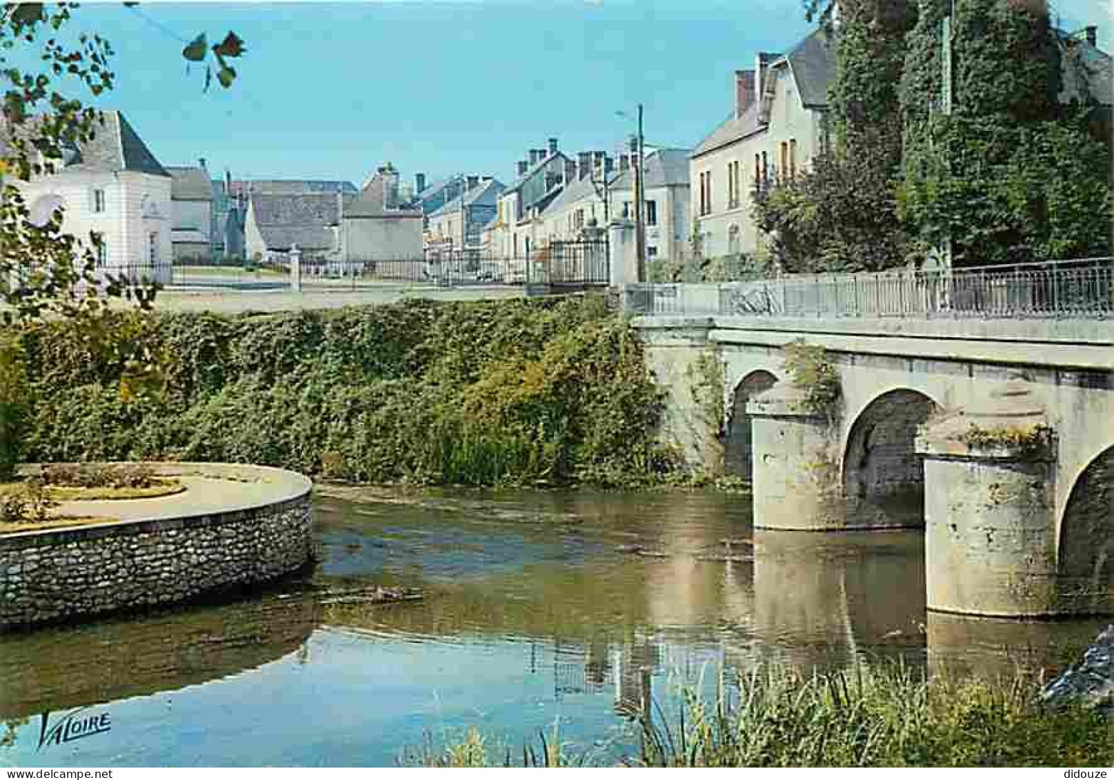 18 - Argent Sur Sauldre - L'entrée Du Bourg Et Le Pont Sur La Sauldre - CPM - Voir Scans Recto-Verso - Argent-sur-Sauldre