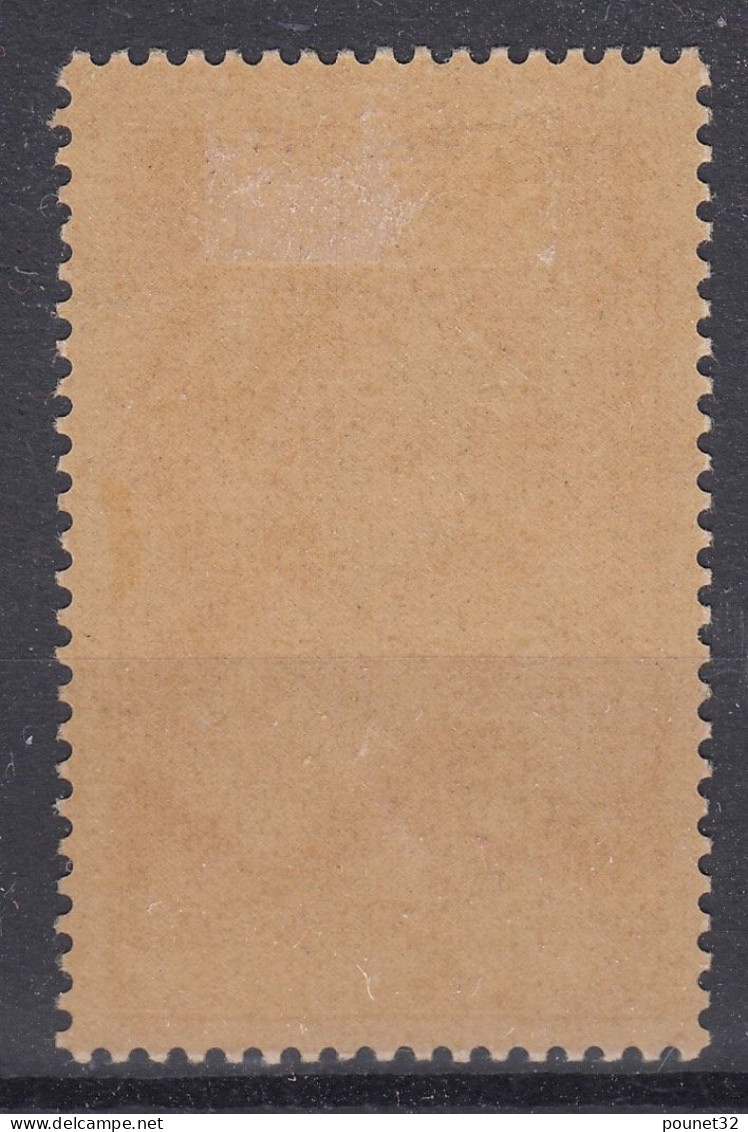 TIMBRE FRANCE CARDINAL DE RICHELIEU N° 305 NEUF * GOMME TRACE DE CHARNIERE - Ungebraucht