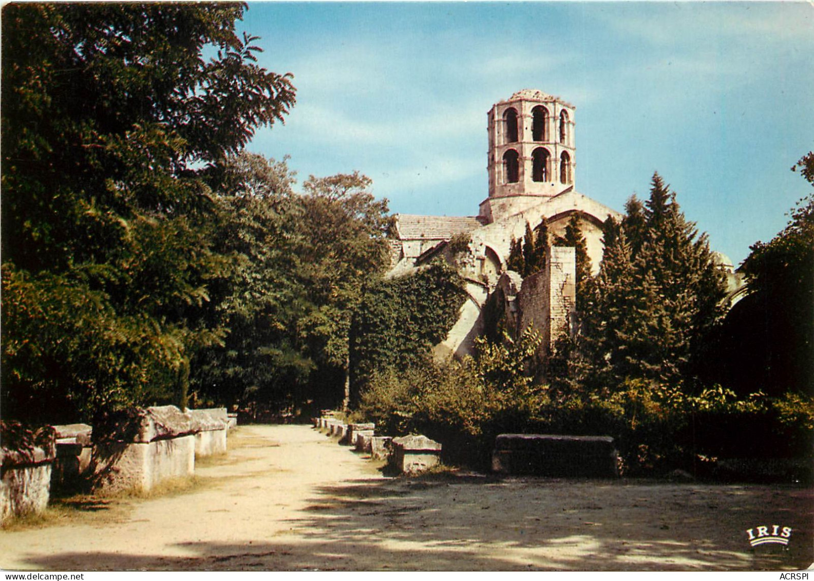 ARLES Les Alyscamps Necropole Romaine L Eglise St Honnorat 26(scan Recto-verso) MD2590 - Arles