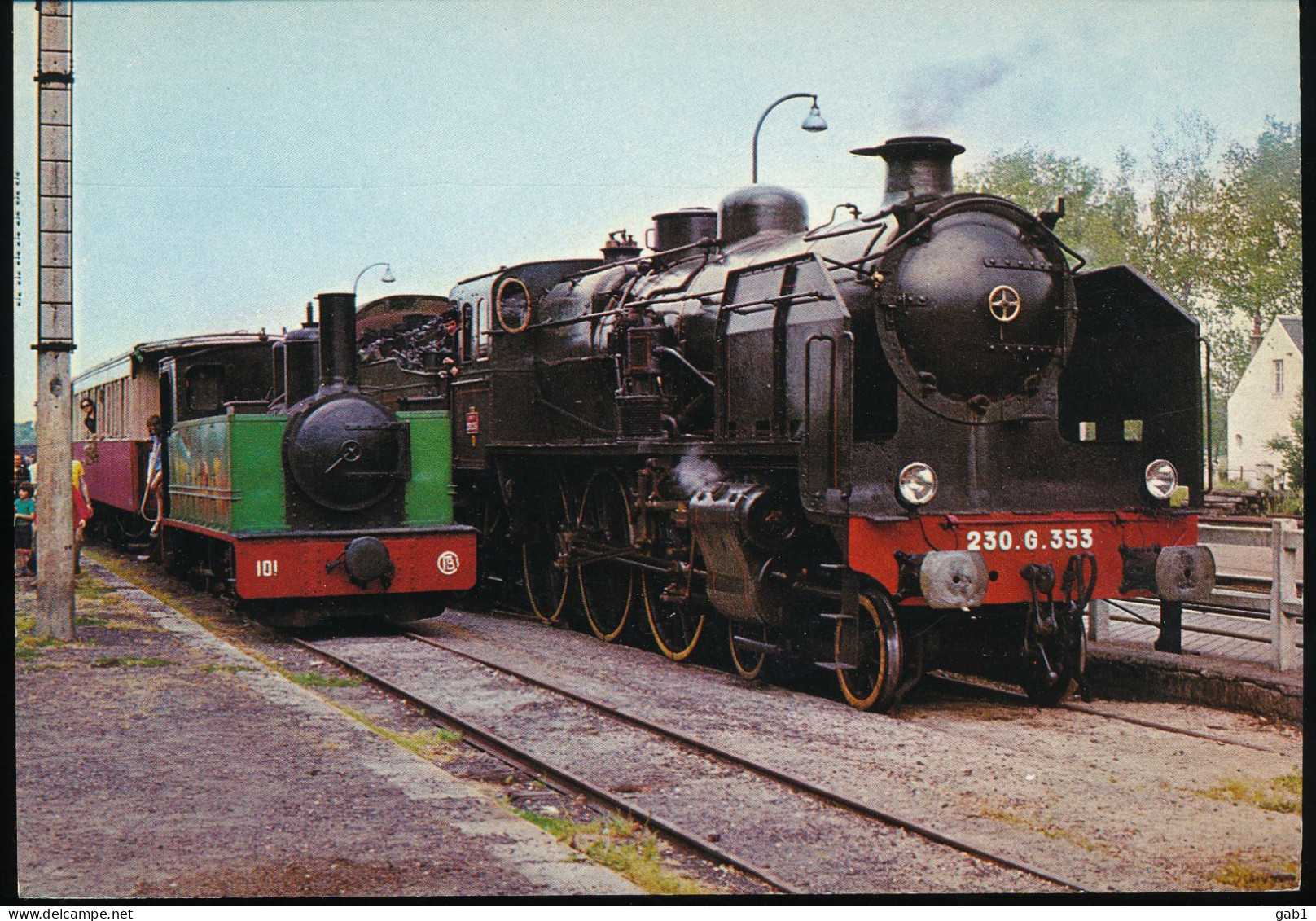 TRAINS ---  4 Juin 1978 -- Locomotive Pinguely Ex Morbihan - Trains