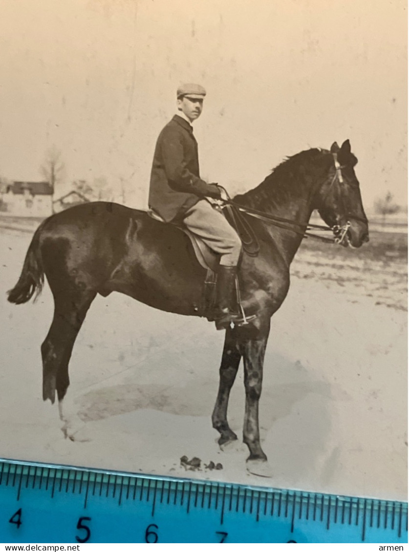 Réal Photo Chevalier Sur Son Cheval - Sport