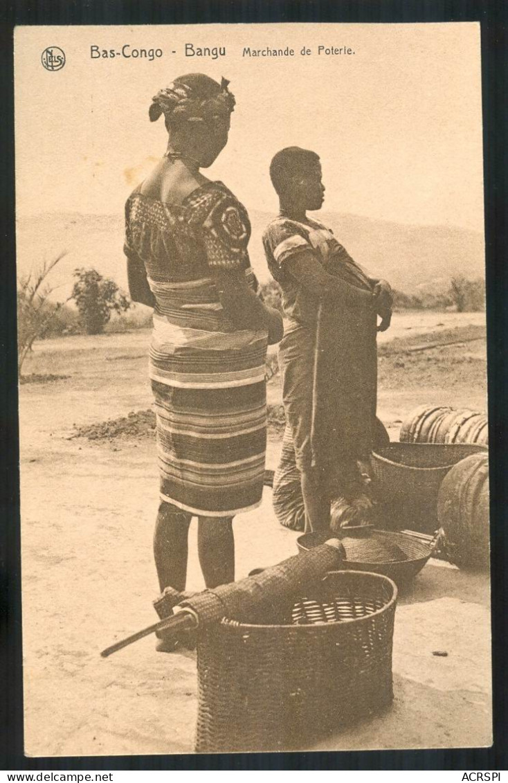 Bas CONGO  BANGU  Au Marché Marchande De Poterie  édition Thill   PFRCR00009 P - Belgisch-Kongo