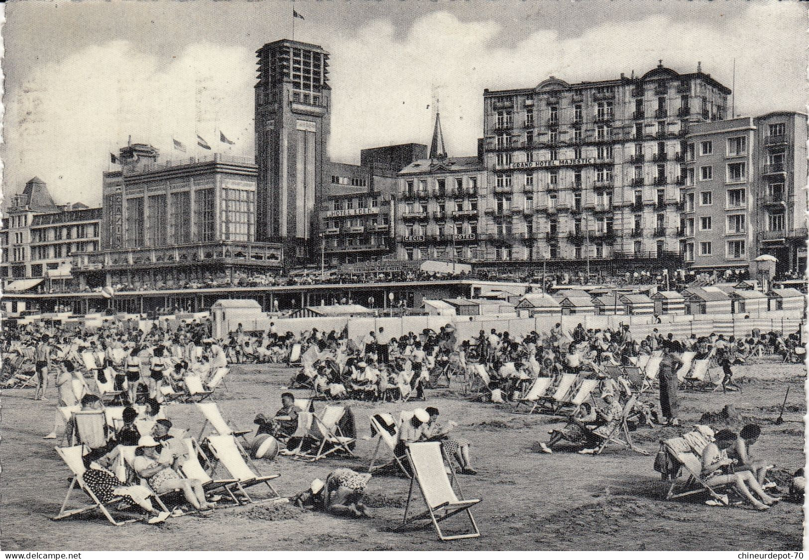 BLANKENBERGHE   LE  CASINO ET LES INSTALATIONS DES BAINS - Blankenberge