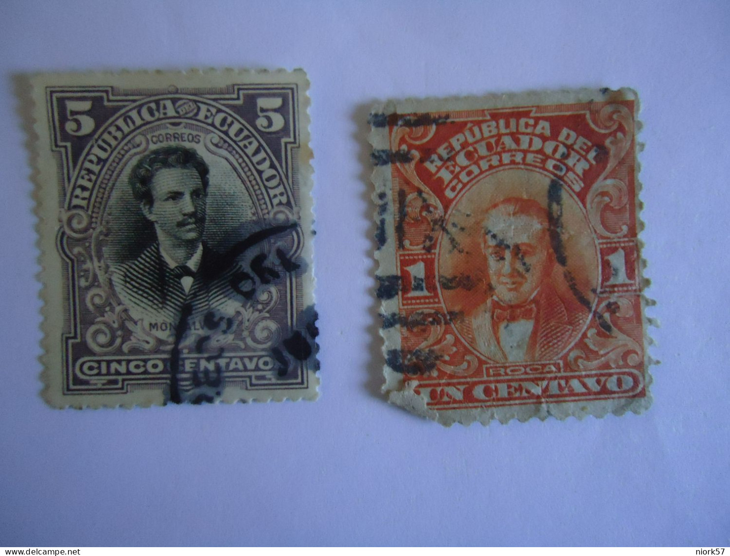 ECUADOR  USED   2  STAMPS  FAMOUS PEOPLES RHOHA - Ecuador