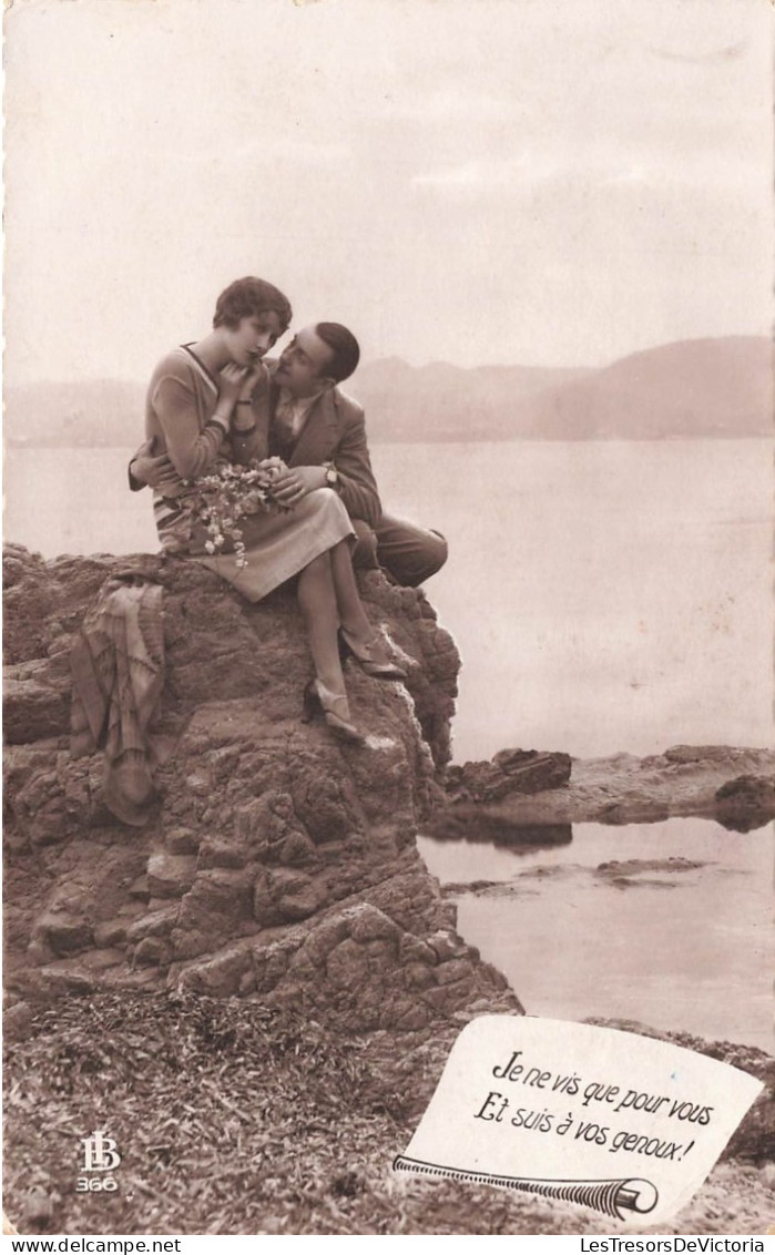 FANTAISIE - Couple - Je Ne Vis Que Pour Vous Et Suis à Vos Genoux - Couple à La Plage - Carte Postale Ancienne - Mujeres