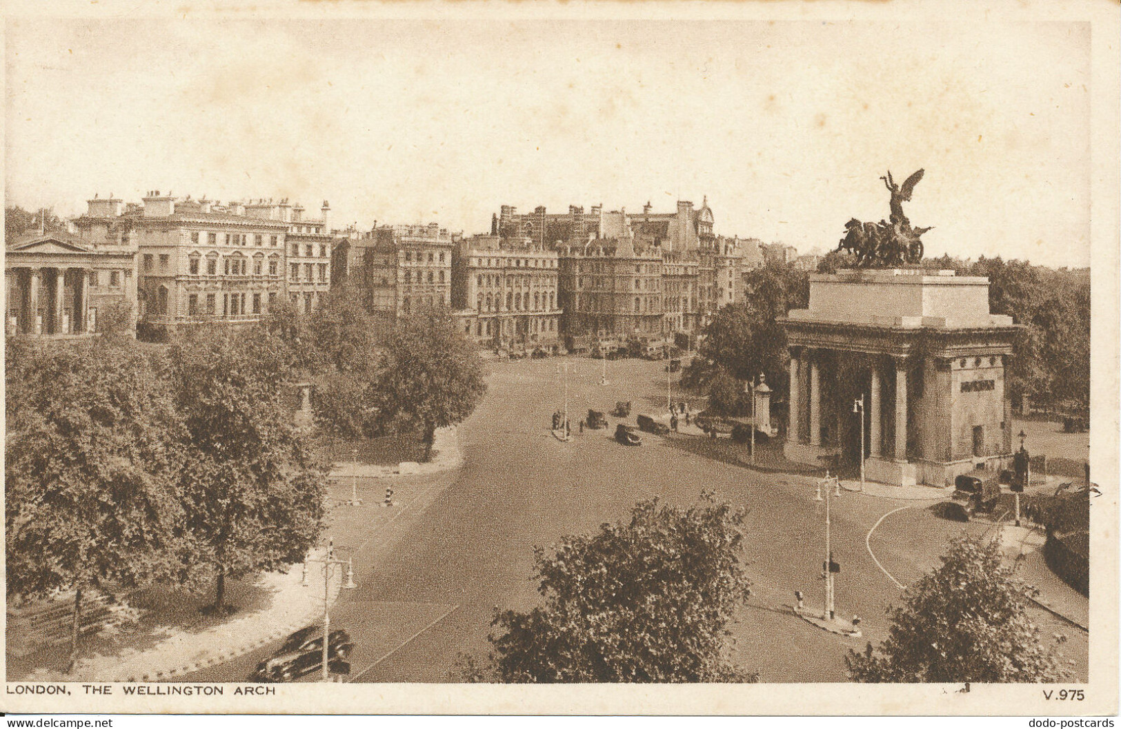 PC37568 London. The Wellington Arch. Photochrom. No V.975 - Sonstige & Ohne Zuordnung