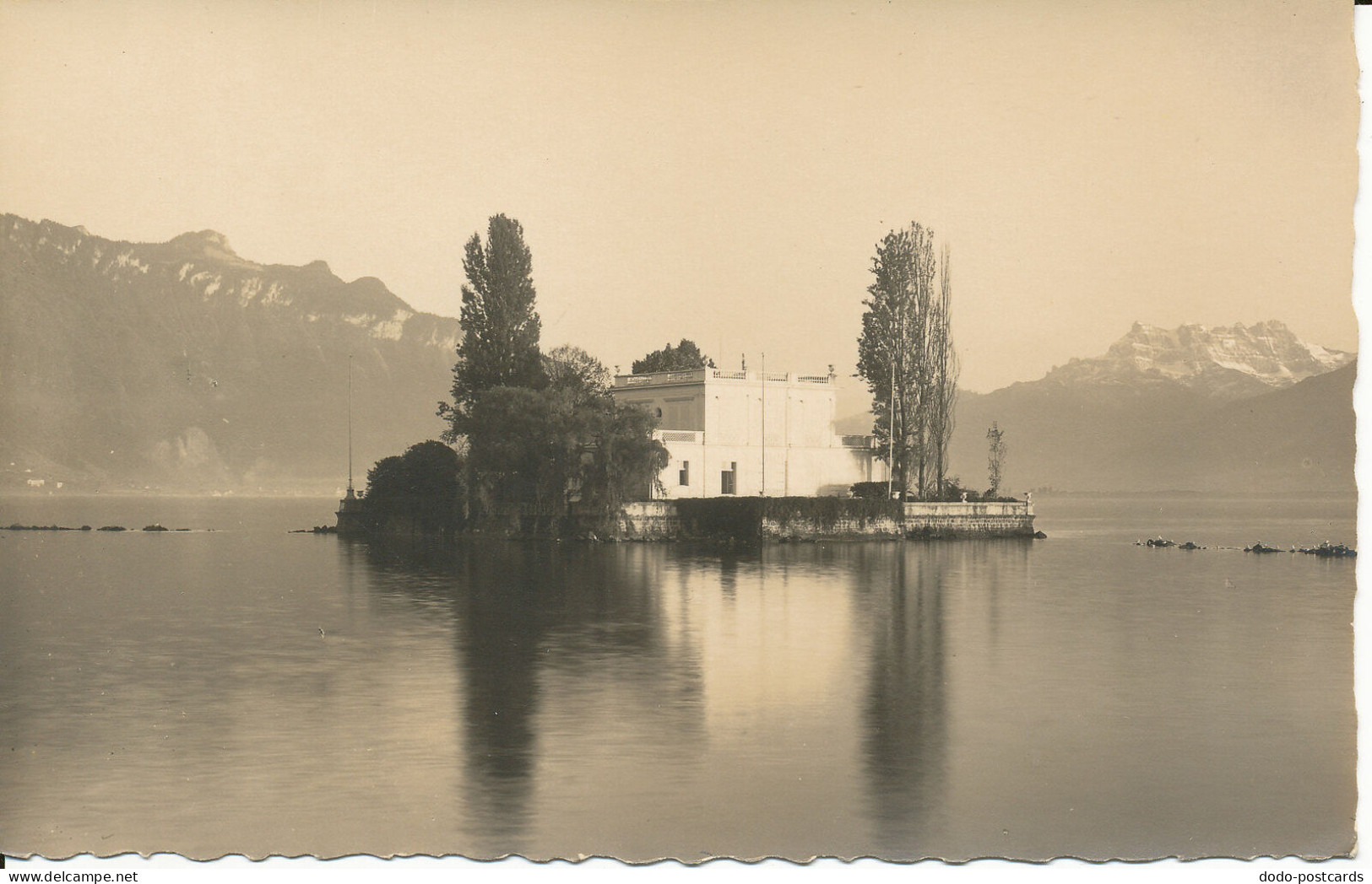 PC36627 Old Photo. A Lake And Mountains And The Building. Fransioli Freres. B. H - Monde