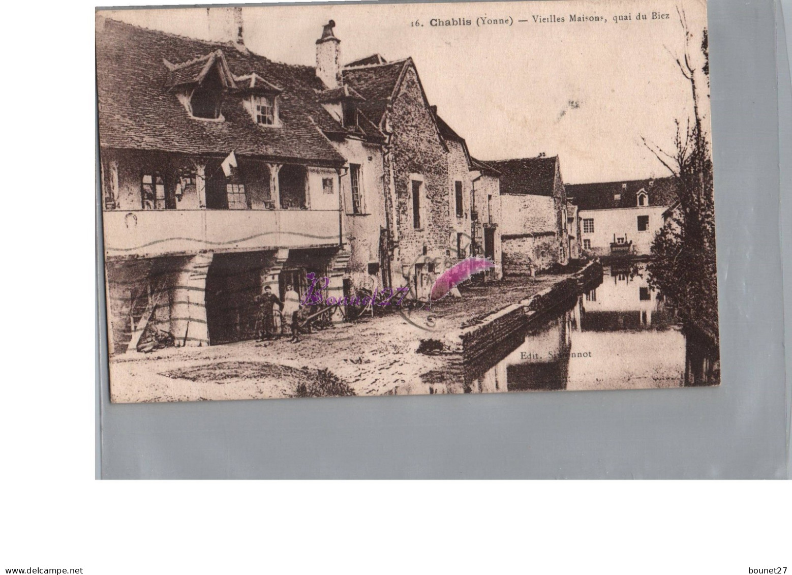 CPA - CHABLIS 89 - Les Vieilles Maisons Quai Du Biez Très Animé Homme Vélo 1933 - Chablis