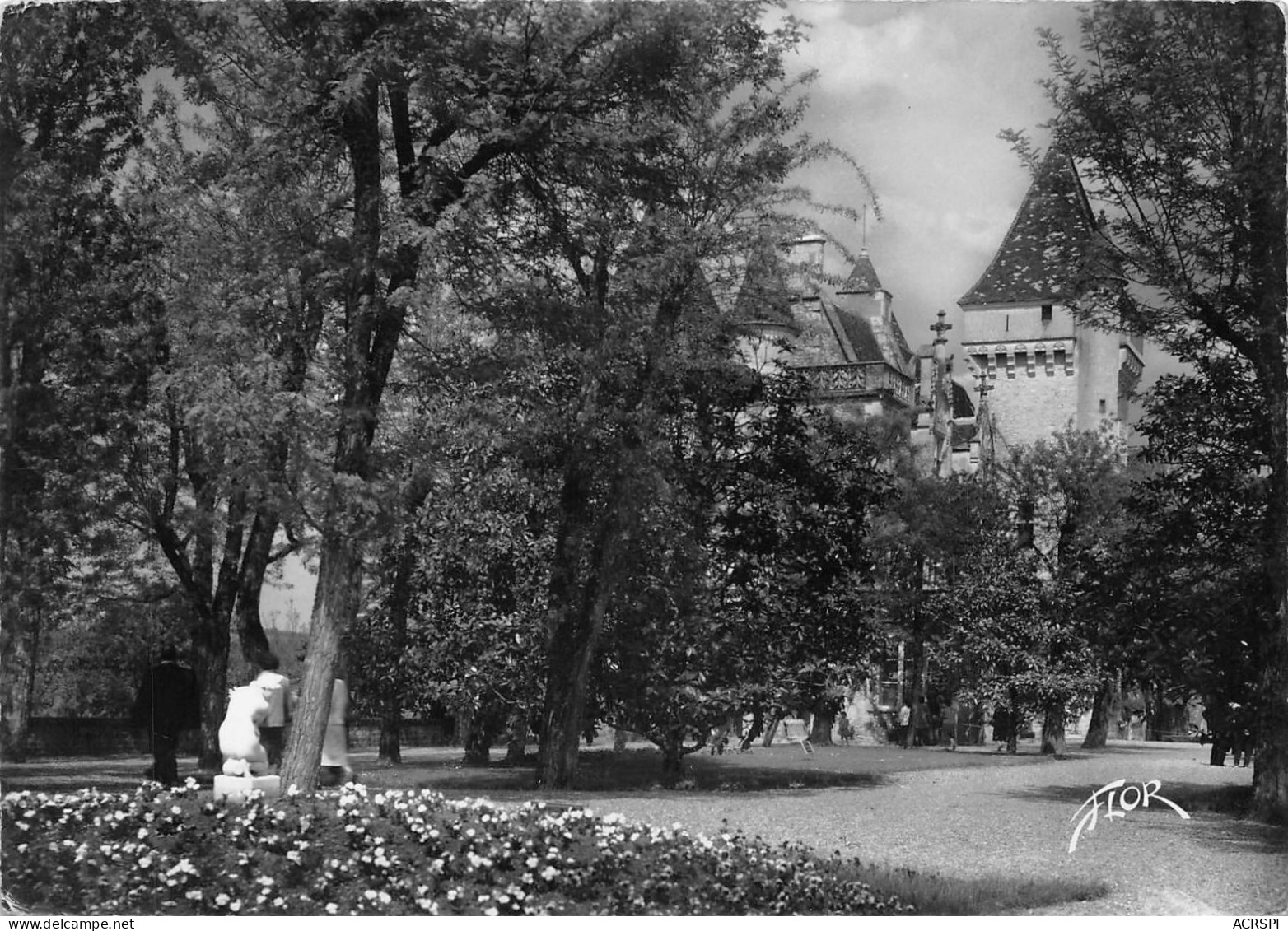 24   Les Milandes Castelnaud-la-Chapelle Le Chateau De Joséphine BAKER  (Scan R/V) N°   25   \QQ1110Vic - Bergerac